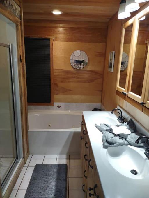 Glenville Ridge Runner Retreat 빌라 외부 사진